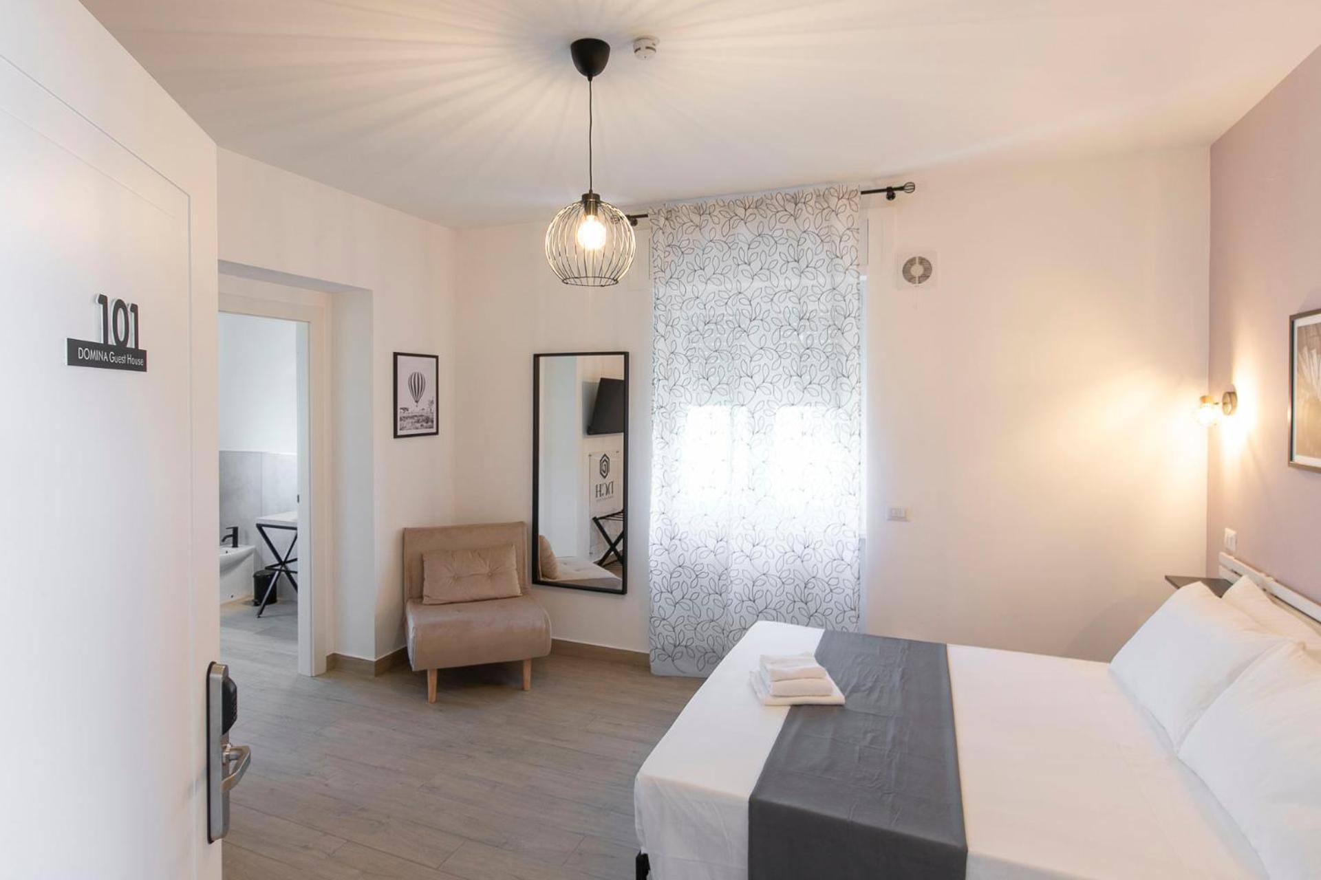 Domina Guest House Fiumicino Bagian luar foto