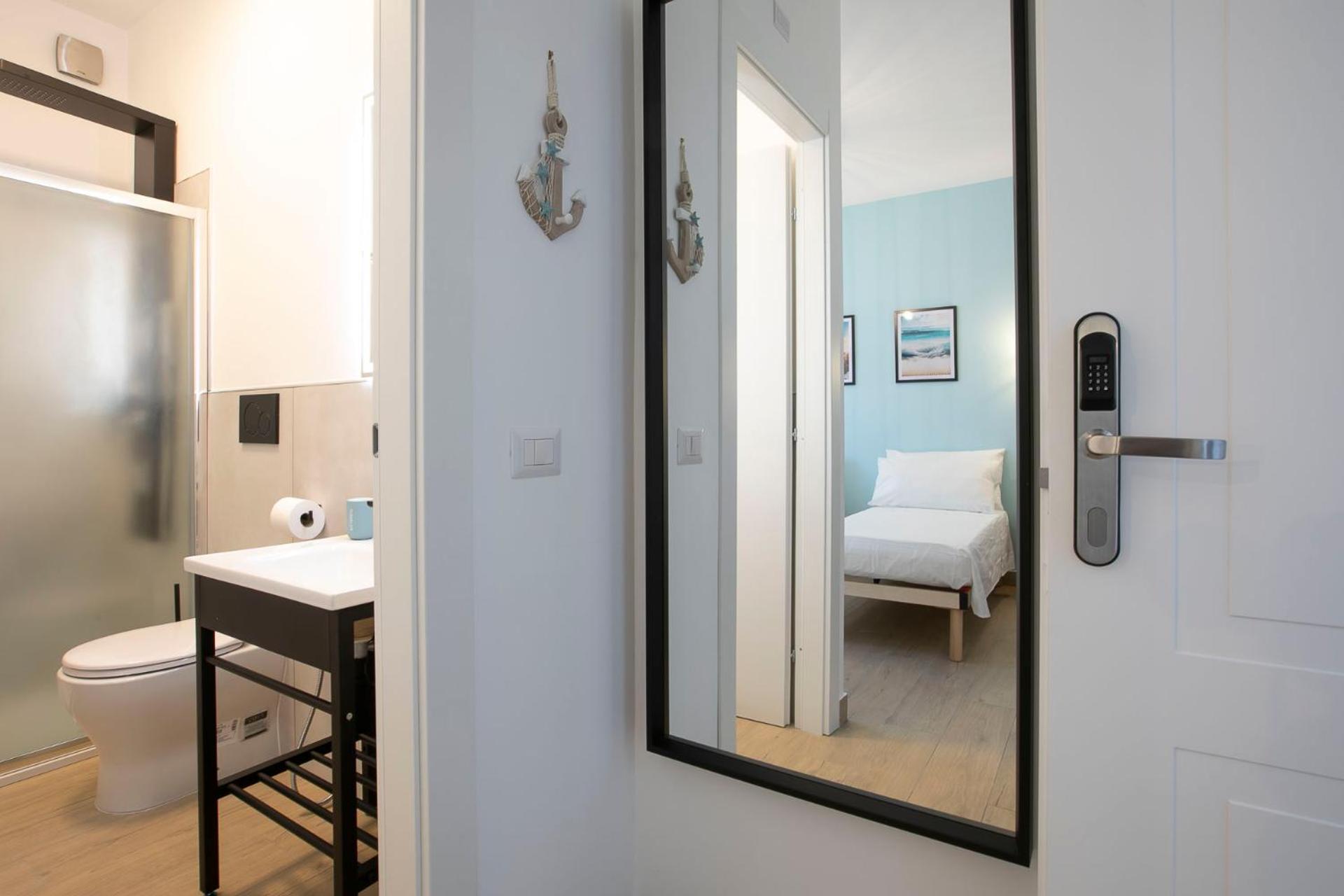 Domina Guest House Fiumicino Bagian luar foto