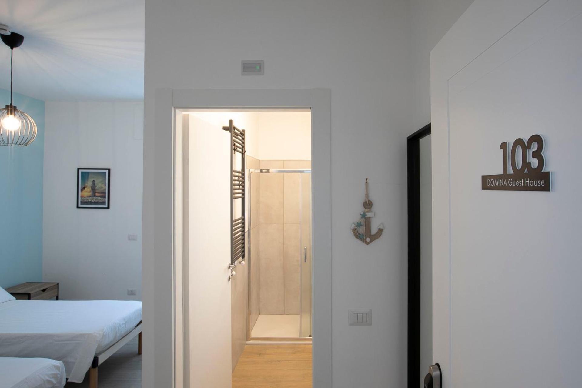 Domina Guest House Fiumicino Bagian luar foto